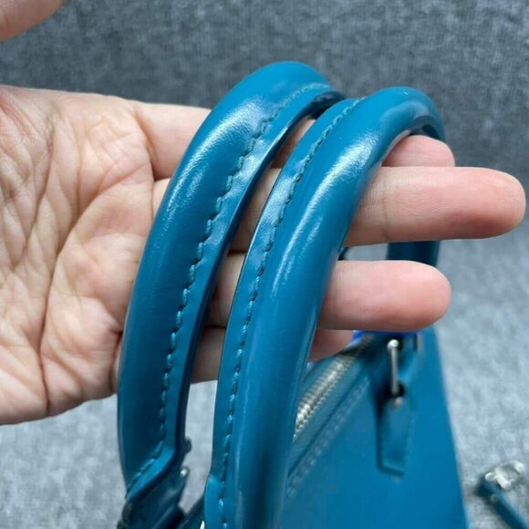 100% Authentic Louis Vuitton Alma Epi Leather Satchel Bag 480-081024 - Picture 12 of 16